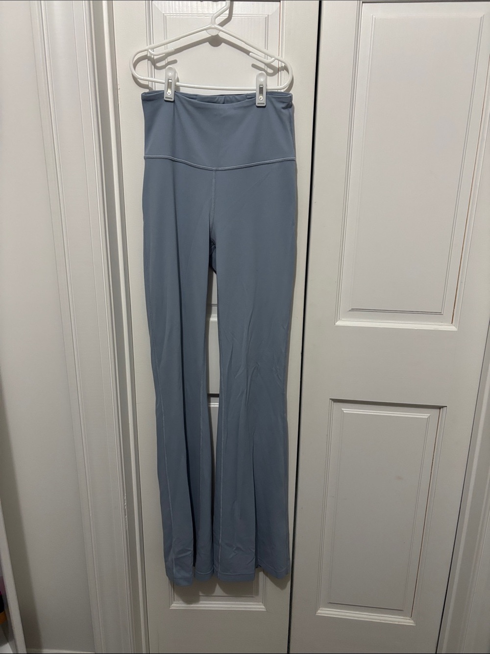 Lululemon Groove Flair high rise legging size 4 like new condition